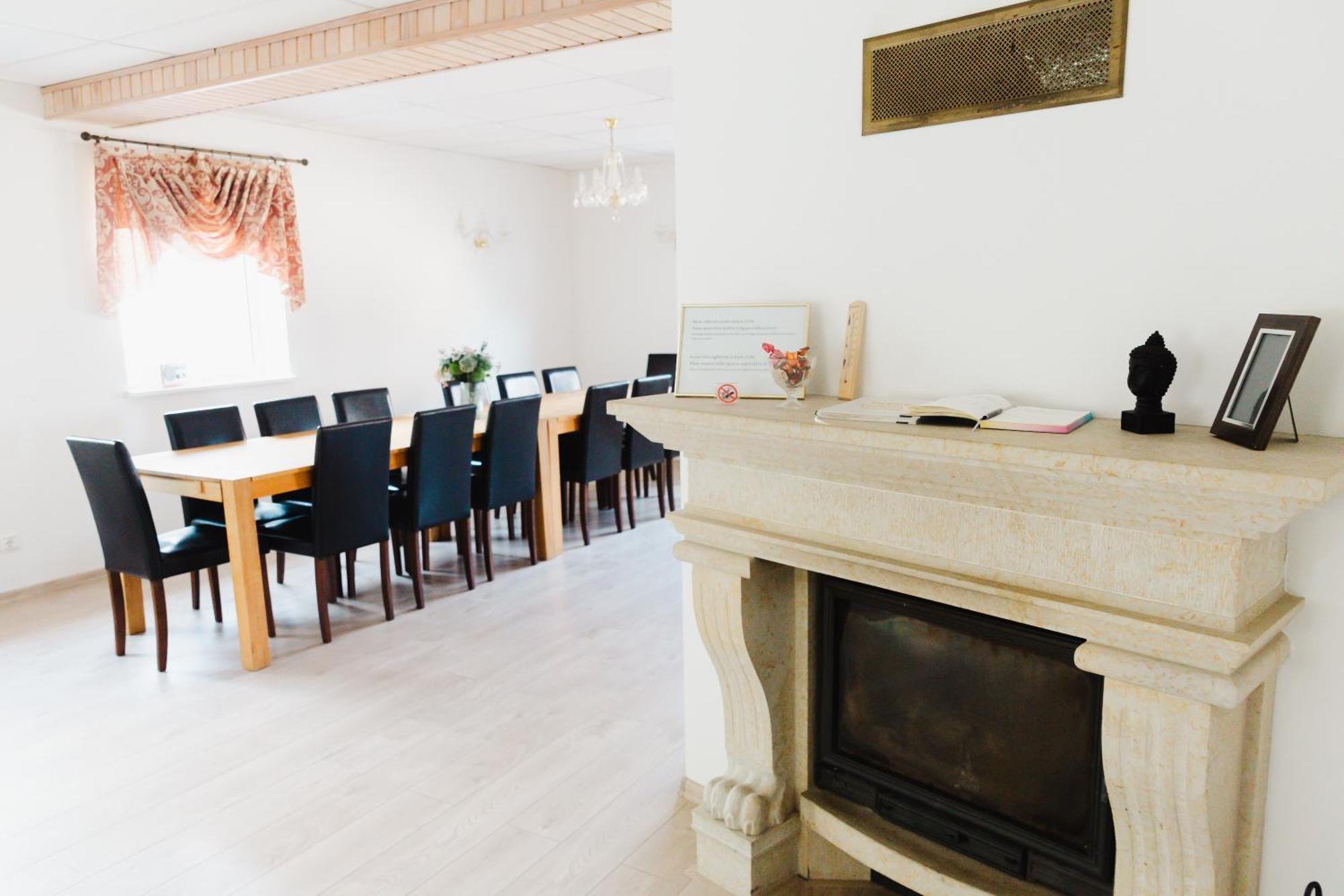 Konrad Family Guesthouse クレサーレ エクステリア 写真