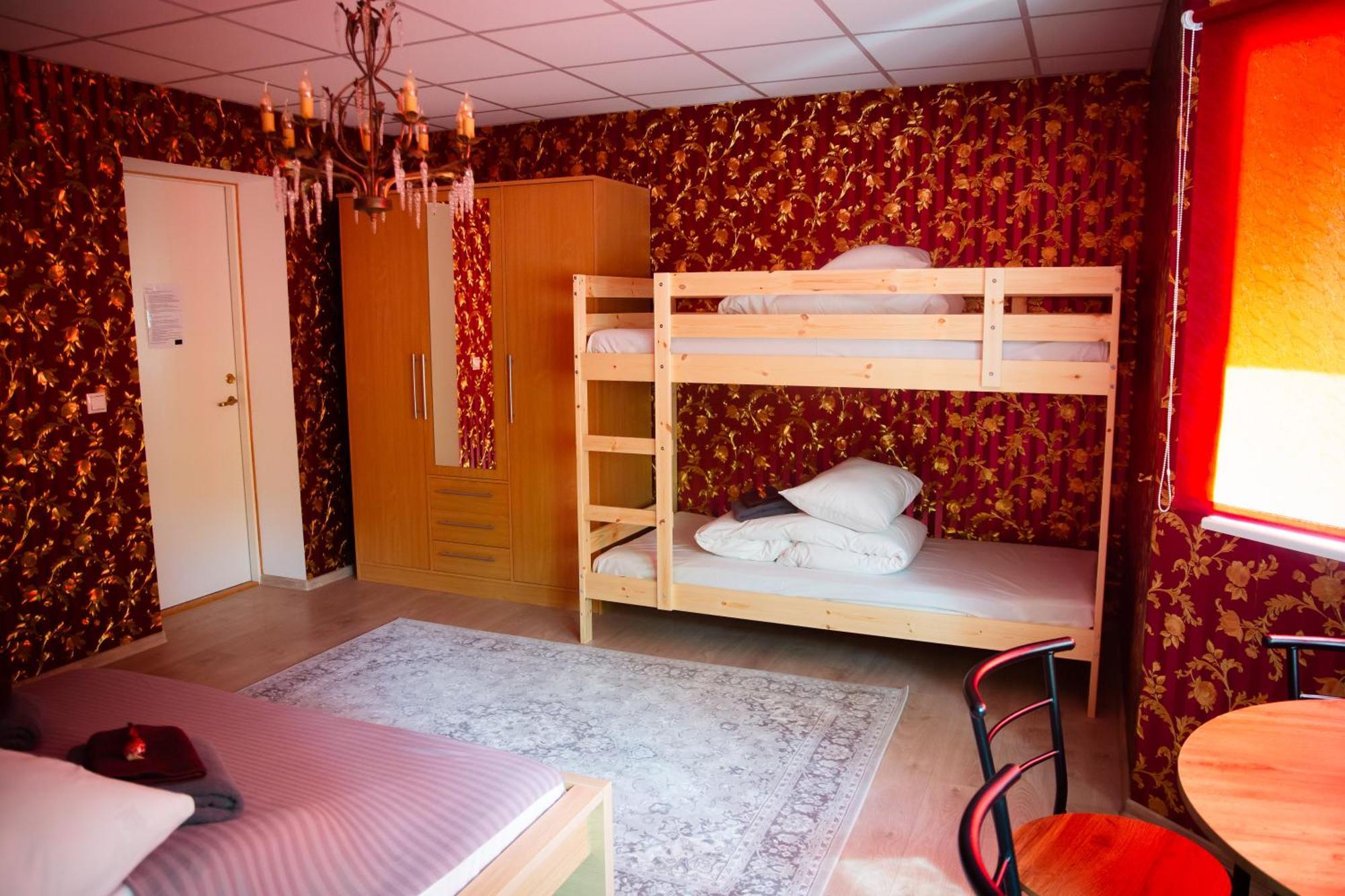 Konrad Family Guesthouse クレサーレ エクステリア 写真